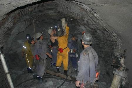 毛道乡工程爆破中的危险因素分析以及应对工程爆破危险的措施